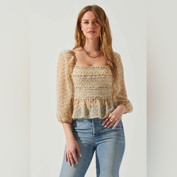 NWT ASTR THE LABEL Floral Smocked Peplum Top in Orange Purple Multi Sz. M - Picture 3 of 10